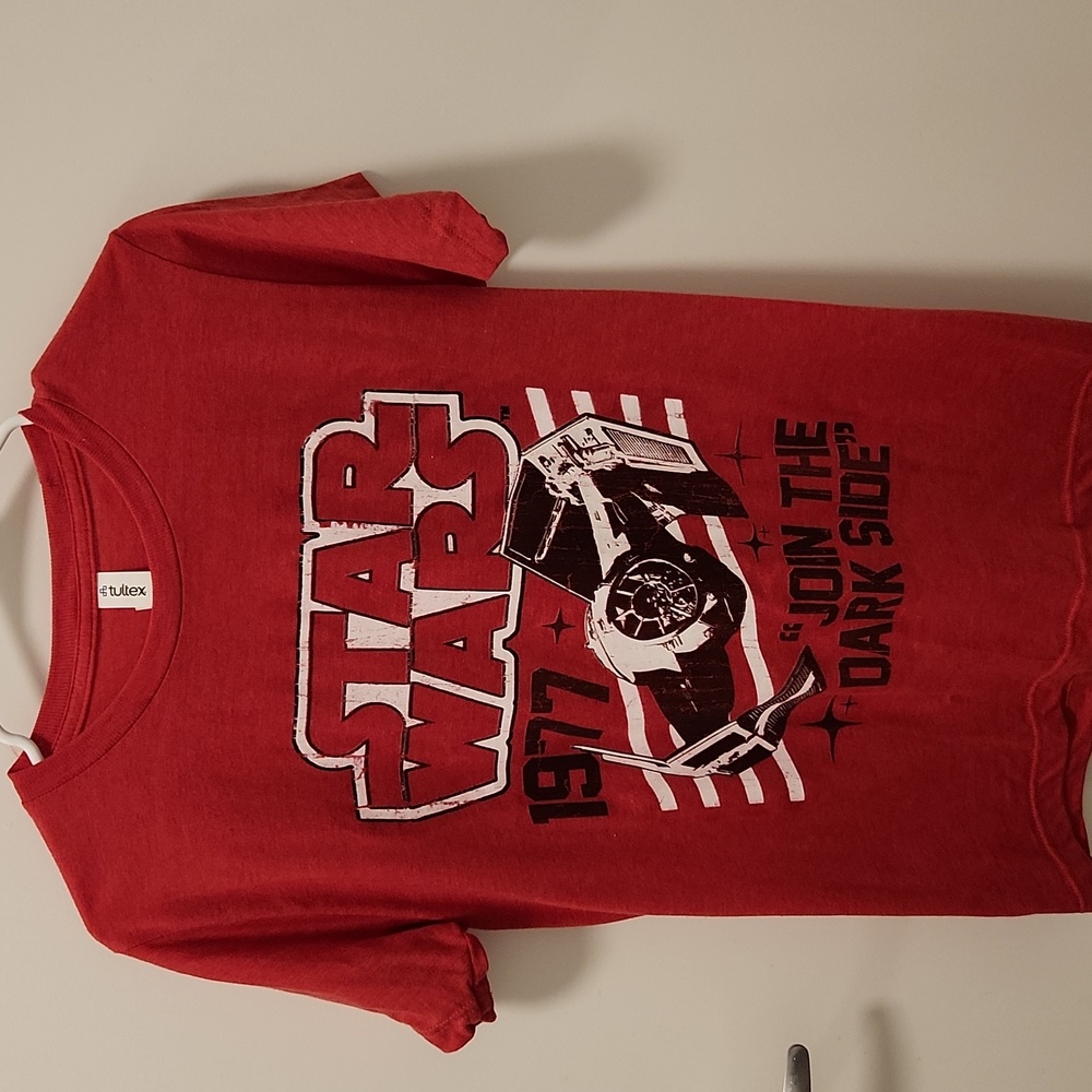 Star Wars Darth Vader's Tie Fighter 1977 T-Shirt. Men's Size Small.